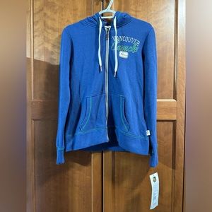 Vancouver Canucks Licensed Women’s Full Zip Hoodie Size Small NWT